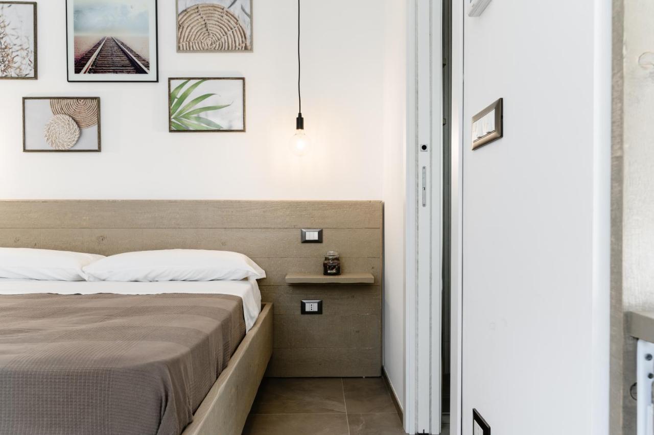 Mandorlocarrubo'S Suite Ostuni Ngoại thất bức ảnh