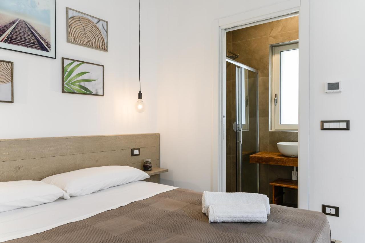 Mandorlocarrubo'S Suite Ostuni Ngoại thất bức ảnh