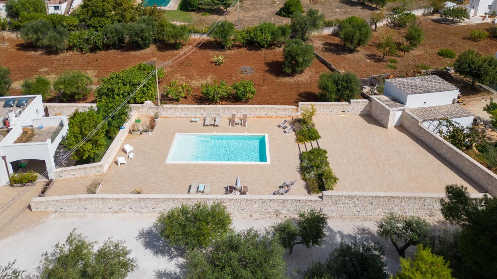 Mandorlocarrubo'S Suite Ostuni Ngoại thất bức ảnh