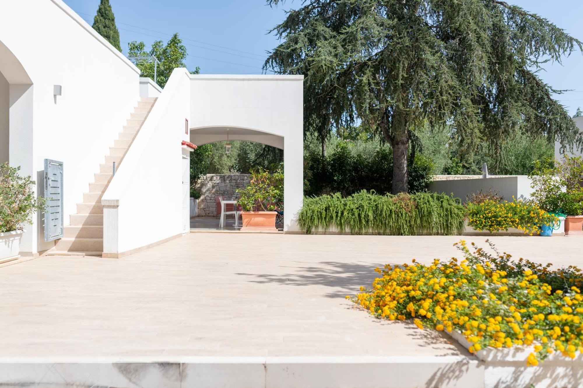 Mandorlocarrubo'S Suite Ostuni Ngoại thất bức ảnh